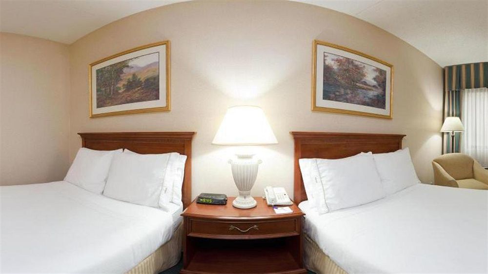 Holiday Inn Express Detroit-Warren/General Motors Technology Center By Ihg Kültér fotó