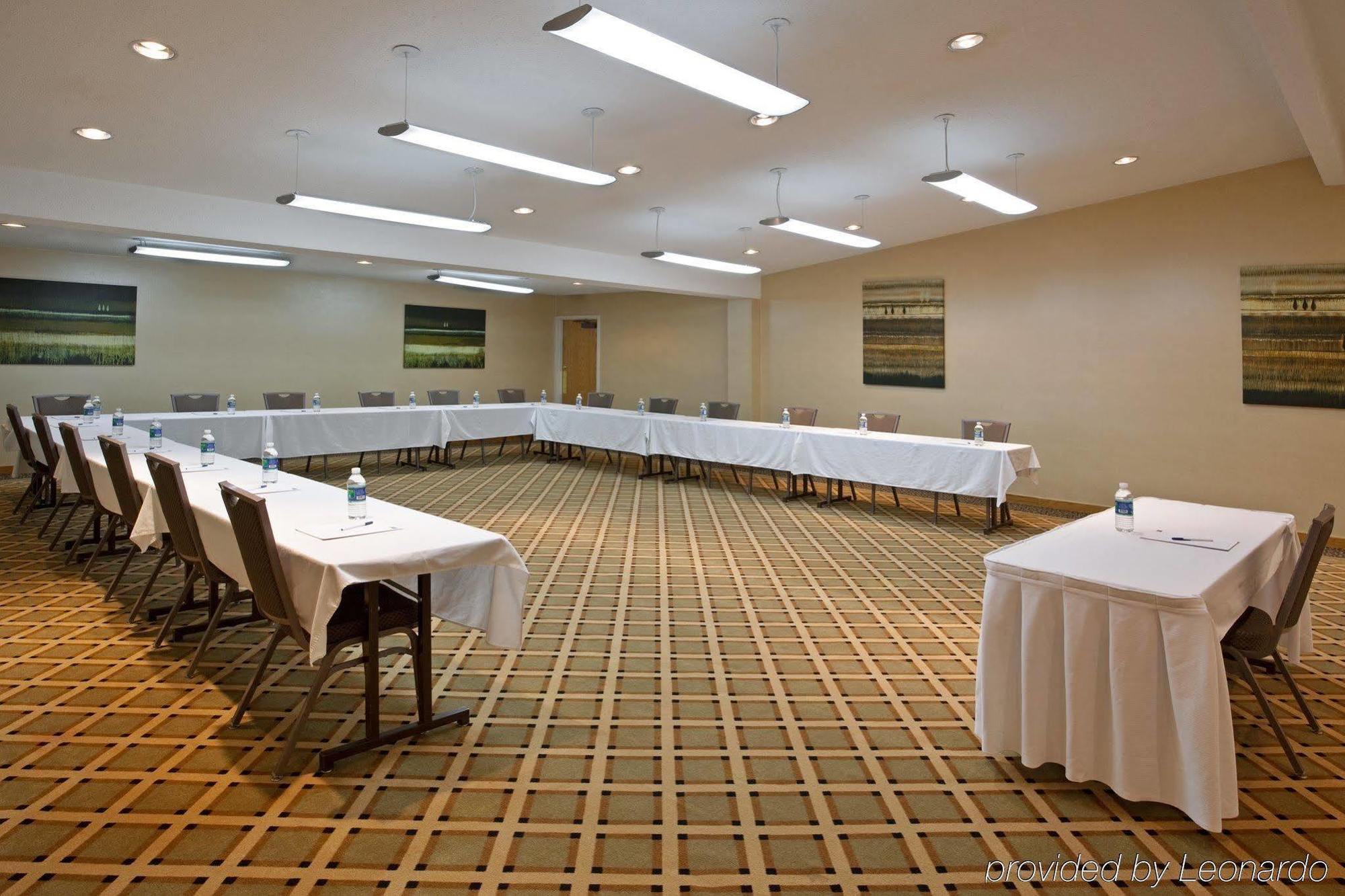 Holiday Inn Express Detroit-Warren/General Motors Technology Center By Ihg Kültér fotó